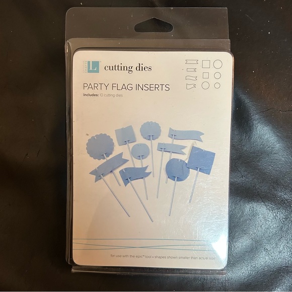 We R Memory Keepers/Lifestyle Crafts 10 pcs PARTY FLAG INSERTS - Picture 2 of 6